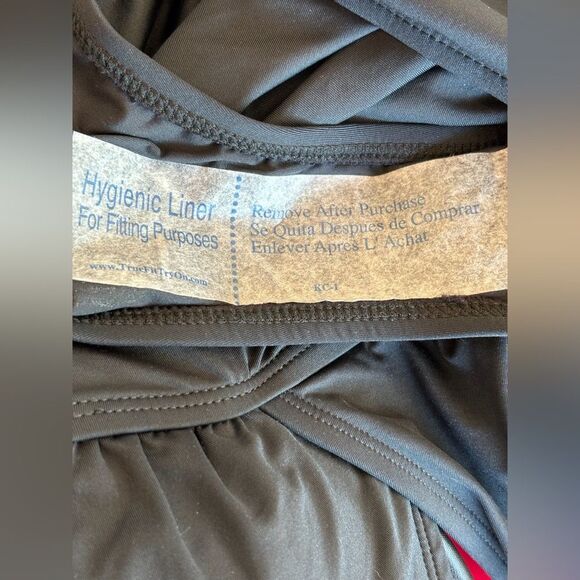 NWT La Blanca Island Goddess Underwire Cross Back One Piece Swimsuit Black - Picture 7 of 9